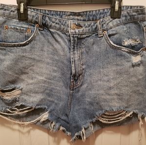 Ladies denim distressed shorts